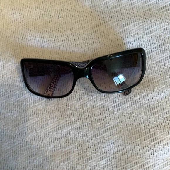 Coach sunglasses with case new - Picture 10 of 15